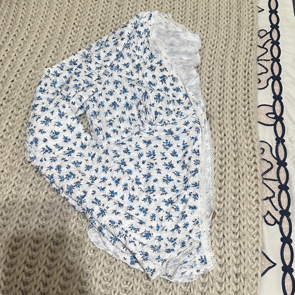 Floral Button-Up Cardigan - Picture 3 of 3